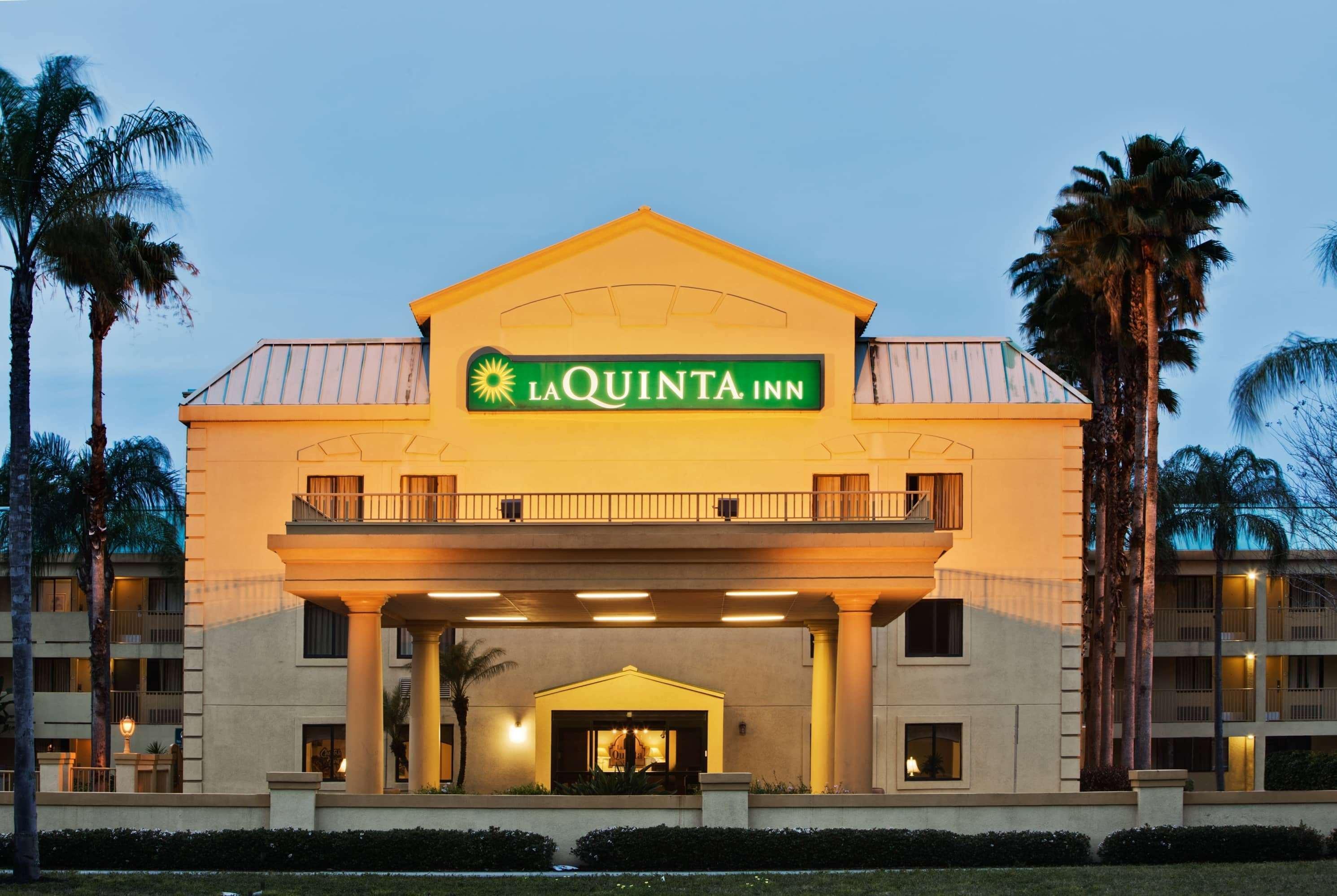 La Quinta Inn By Wyndham Tampa Near Busch Gardens Exterior foto