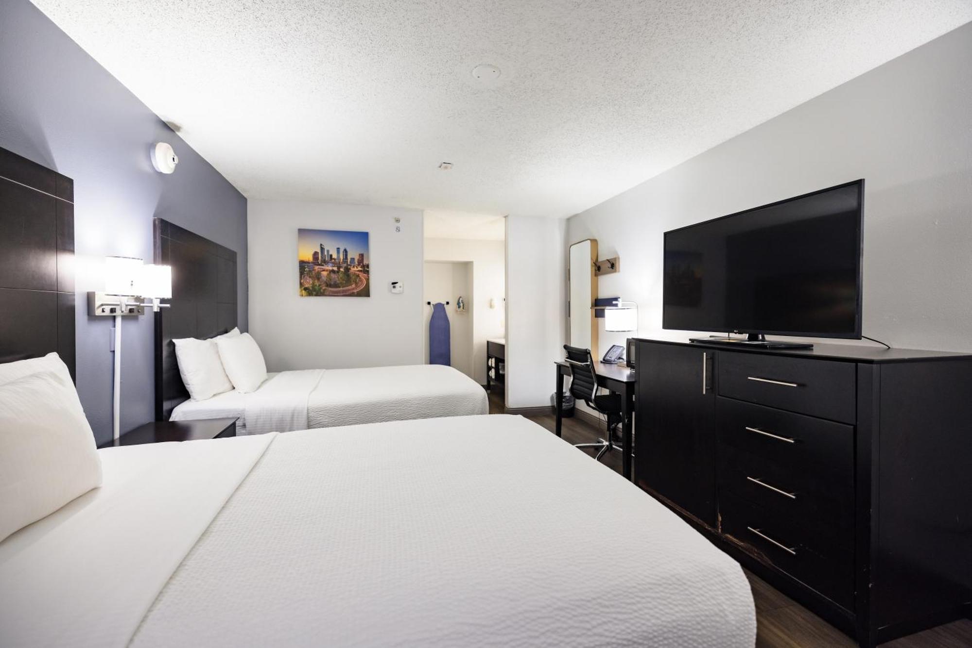 La Quinta Inn By Wyndham Tampa Near Busch Gardens Exterior foto