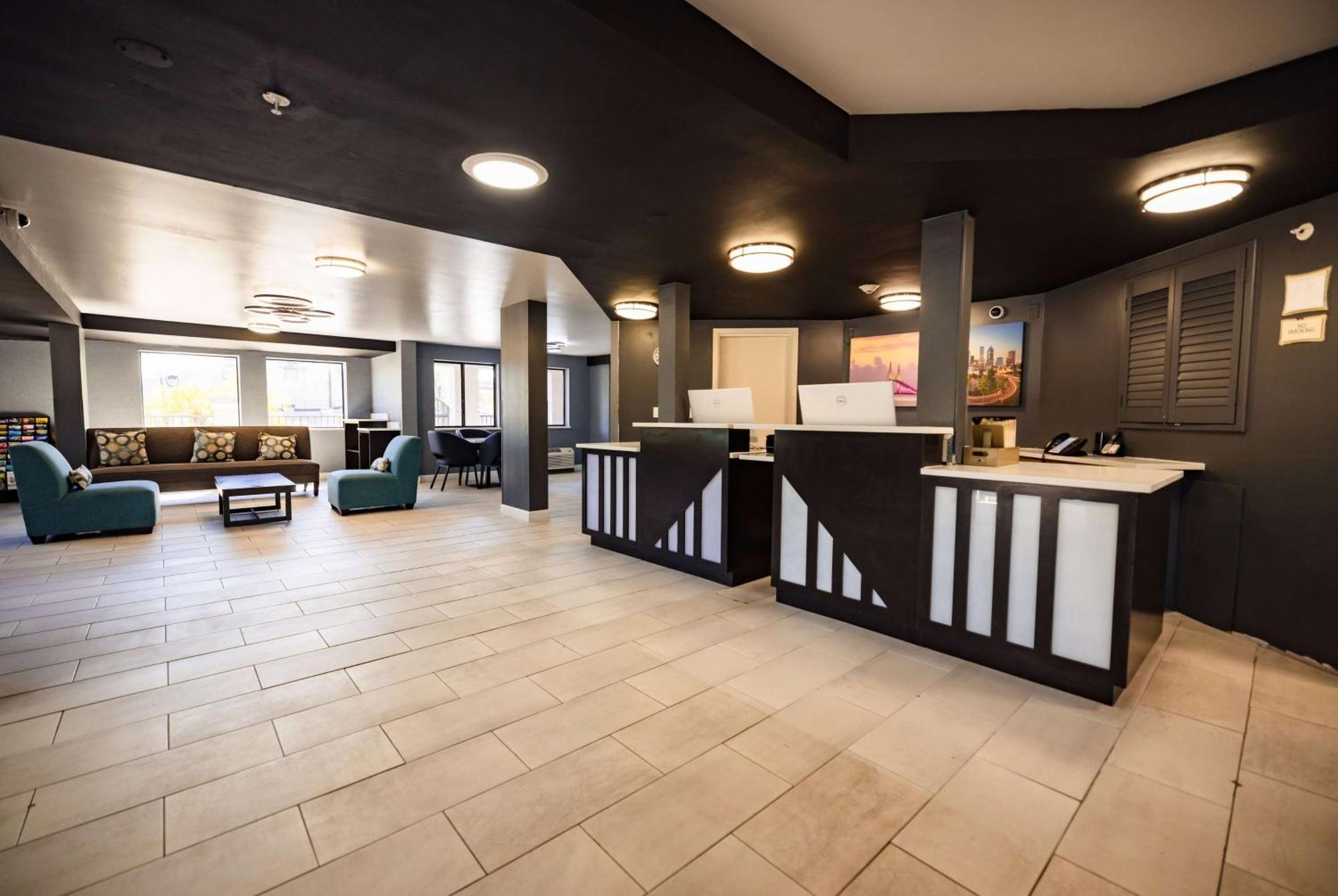 La Quinta Inn By Wyndham Tampa Near Busch Gardens Exterior foto